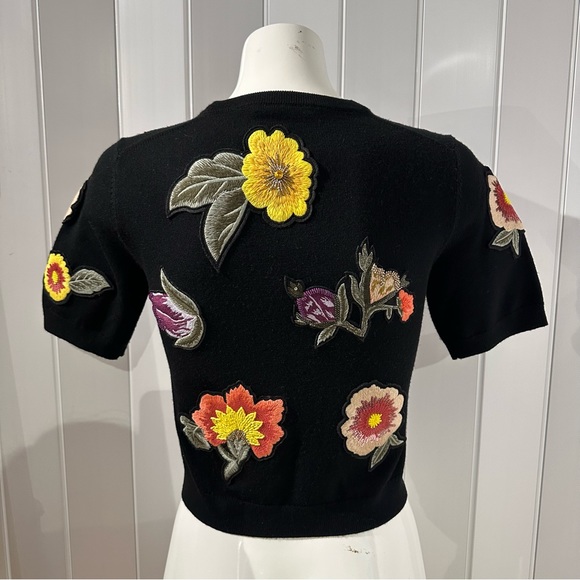 🎀SOLD🎀Alice + Olivia Ciara Floral Embellished Pullover Sweater - Picture 9 of 10